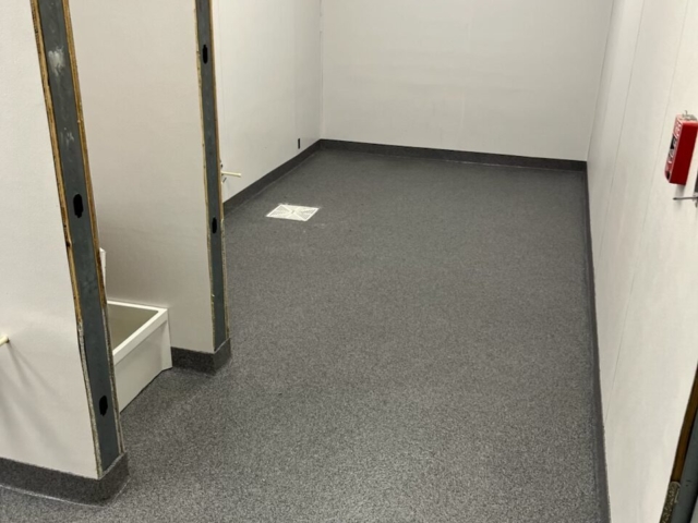 Industrial Applications, Inc. installed MMA floor coating to clean room with wash basin in a commercial kitchen.&nbsp;