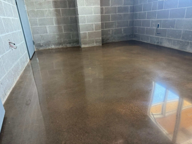 The finished system delivered a medium sheen 800 grit polish with a salt and pepper aggregate exposure, finished with a stain that enhances brightness and cleanliness. The result is a floor built for durability, easier maintenance, and a noticeably improved environment for both staff and visitors.